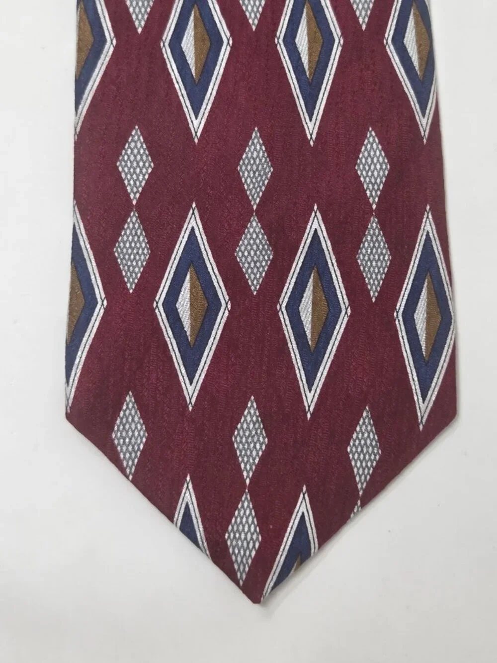 Gianfranco Ferretti 100% Silk Tie Burgundy Geometric Diamond Pattern 57 Inch